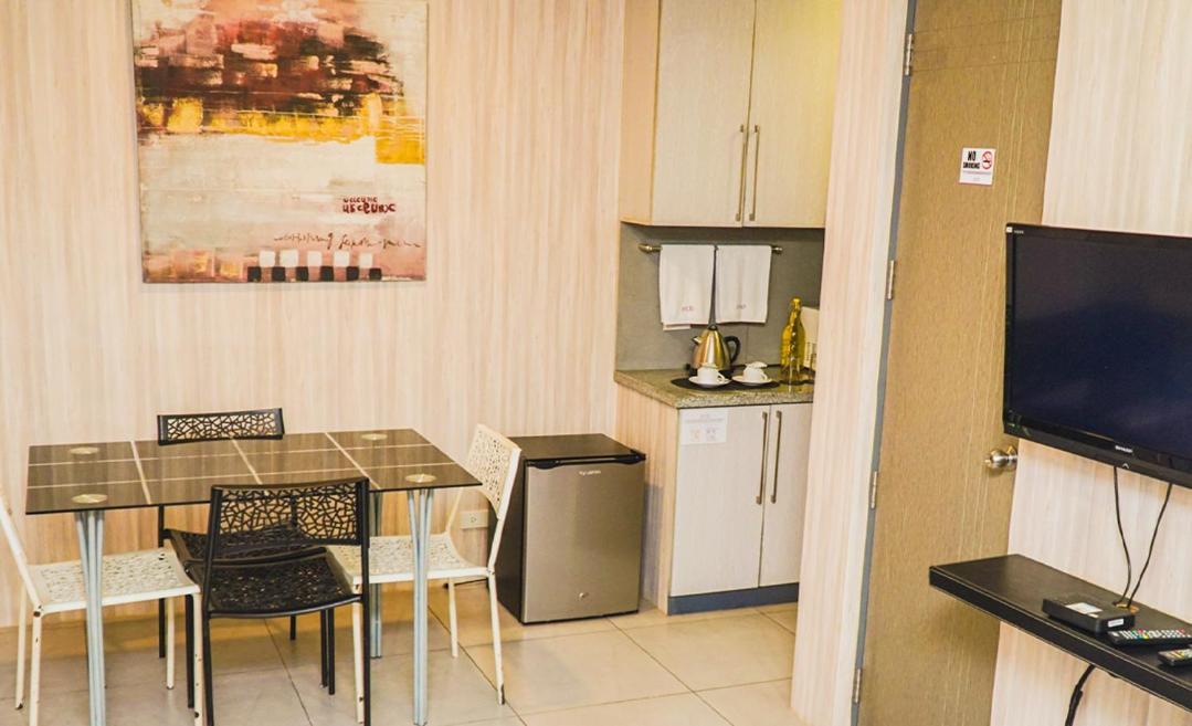 Jade Hotel y Suites Makati City Exterior foto