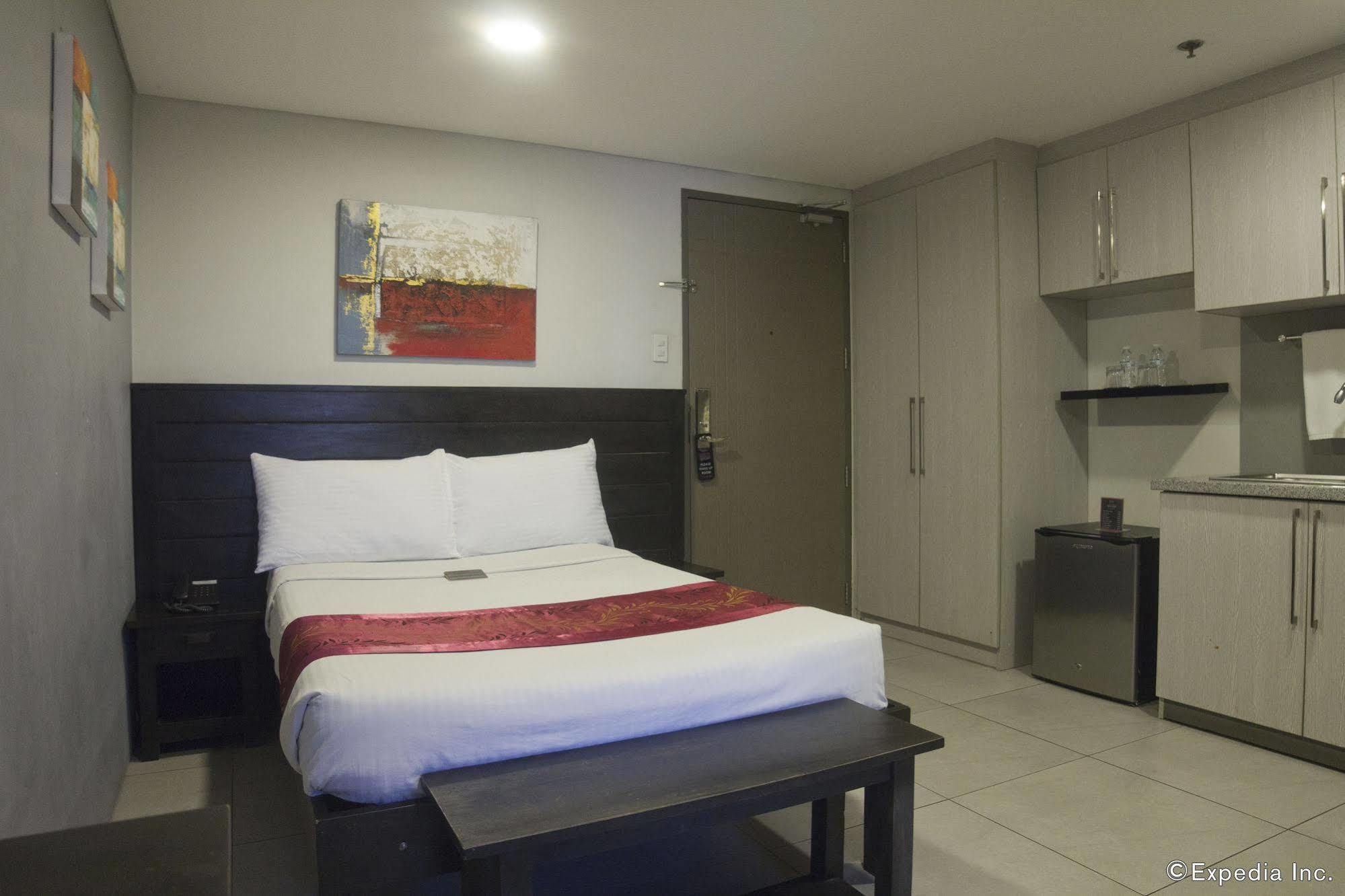 Jade Hotel y Suites Makati City Exterior foto